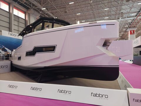 Fabbro makes Turkey Premiere of the F45 Coupe in "Bosphorus Boat Show"