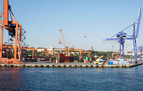 Ulusal liman stratejisi federal hükümet tarafından kabul edildi.